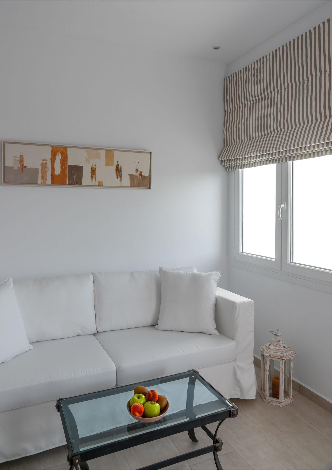 Cape Mykonos Hotel