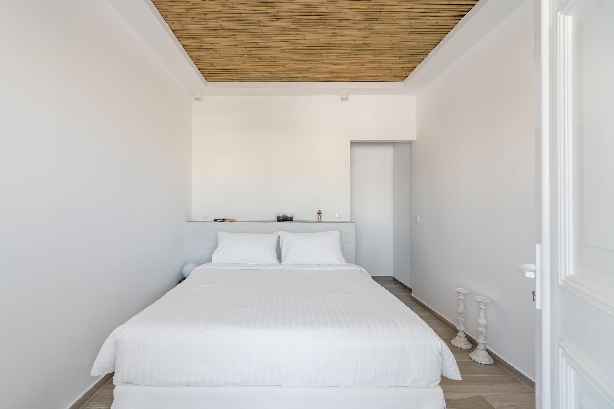 Cape Mykonos Hotel