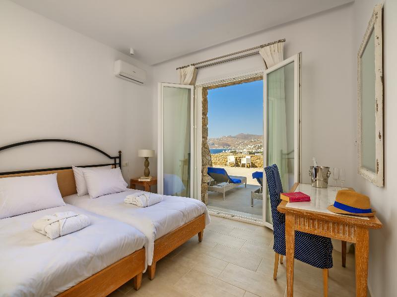Cape Mykonos Hotel